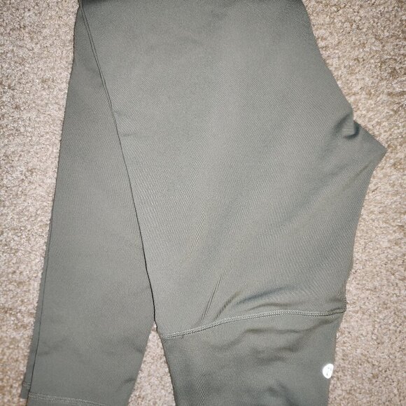 Lululemon Legging Women 8 Olive Wunder Under Pull On Stretch Athletic - Picture 1 of 7